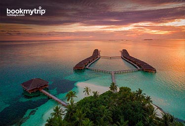 Bookmytripholidays Accommodation | Maldives | Medhufushi Island Resort